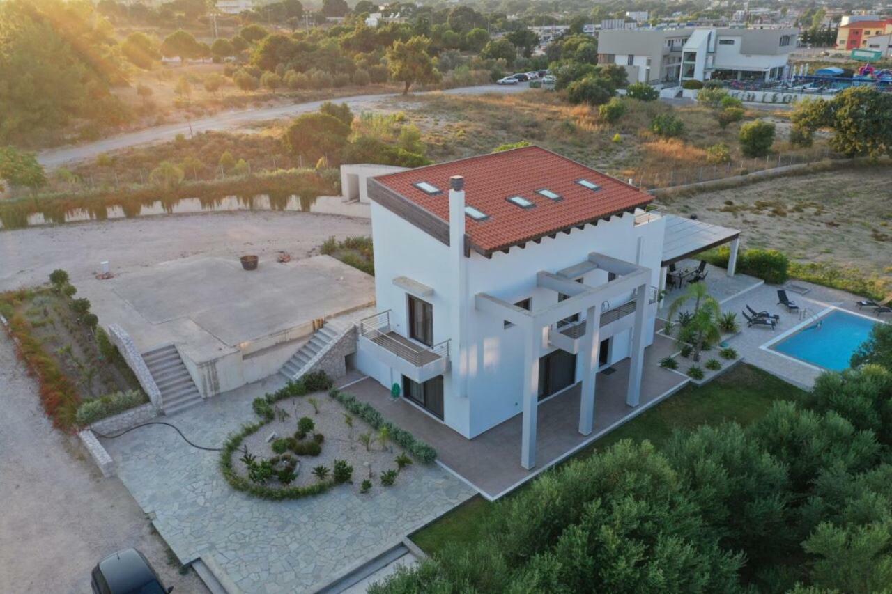 La Luna Villa Tsairi Buitenkant foto